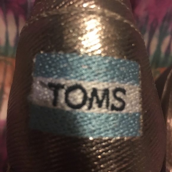 TOMS gold wedges - Picture 2 of 3